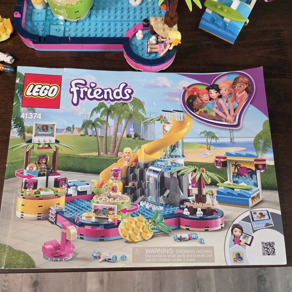 LEGO FRIENDS Heartlake City Pet Centre 41345 & Andrea's Pool Party 41374 READ - Picture 3 of 12